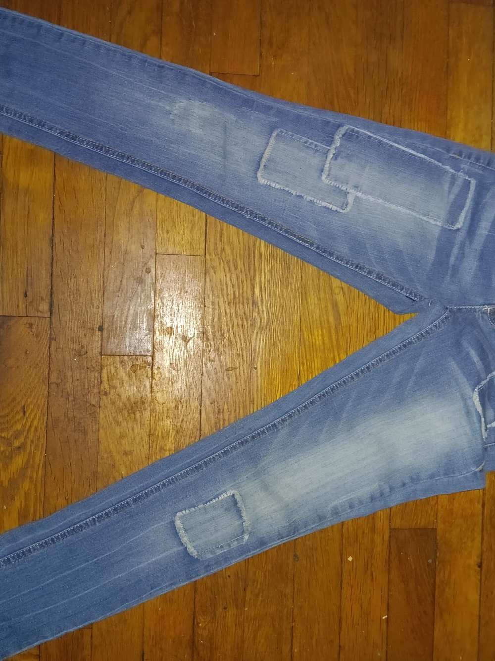 Slim Fit Light Blue Distressed Skinny Jeans for Women